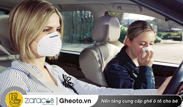 cach-khu-mui-hai-san-tren-xe