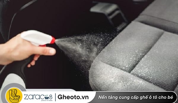 cach-khu-mui-xe-moi-bang-giam-trang