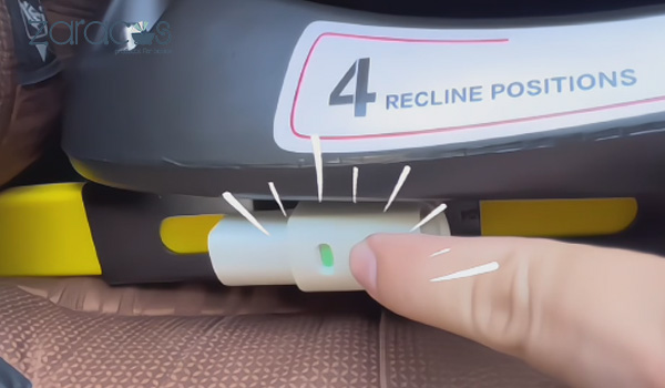 den-bao-isofix