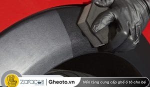 phu-bong-phuc-hoi-nhua-nham-oto