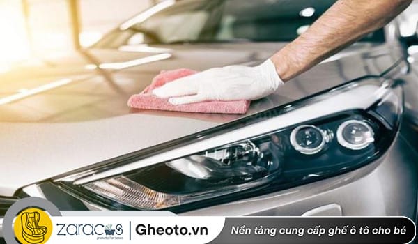 tay-vet-o-son-tren-xe-oto-bang-xang