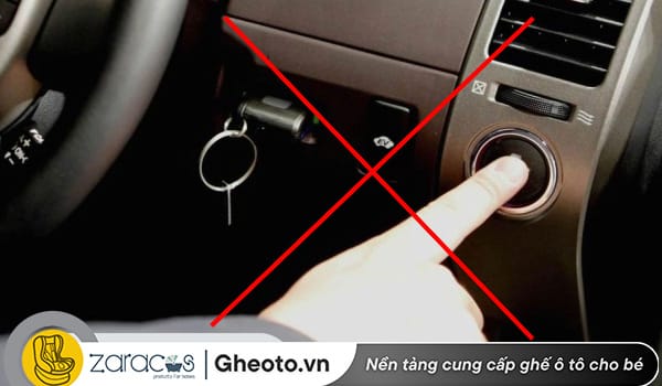 cach-xu-ly-khi-xe-xang-do-nham-dau