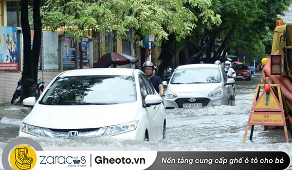 can-than-voi-nhung-doan-duong-ngap-nuoc