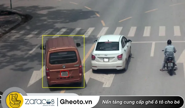 mua-xe-oto-cu-de-dinh-phat-nguoi