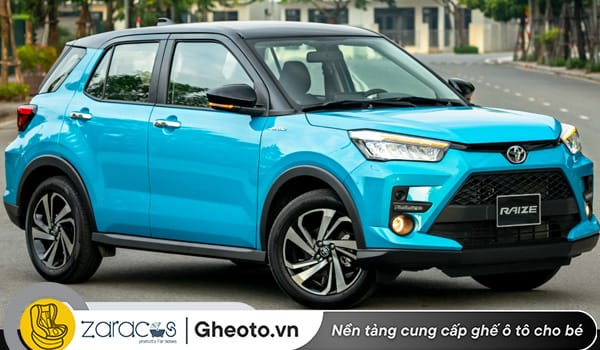 xe-oto-gia-dinh-4-cho-toyota-raize-2025