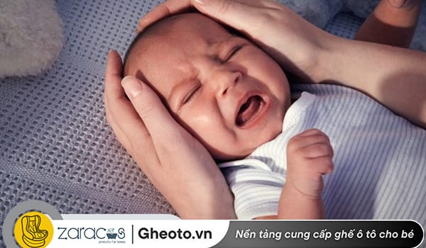 tre-so-sinh-co-bi-say-xe-khong