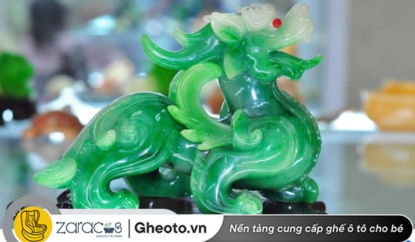 tuong-ty-huu-menh-moc-de-tren-xe-hoi