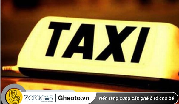 xem-phan-son-tren-noc-noi-gan-mao-taxi