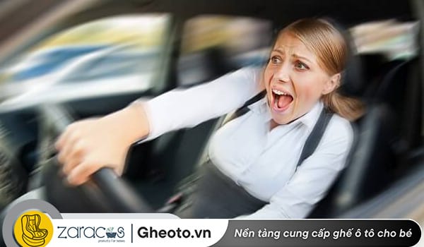 bi-no-lop-tren-cao-toc-nguy-hiem-nhu-the-nao