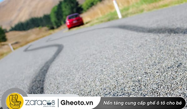 khi-nao-nen-thay-lop-oto-1