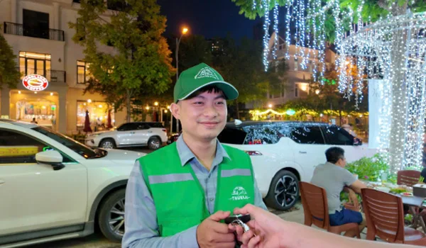 dich-vu-thue-nguoi-lai-ho-xe-ban-dem-1